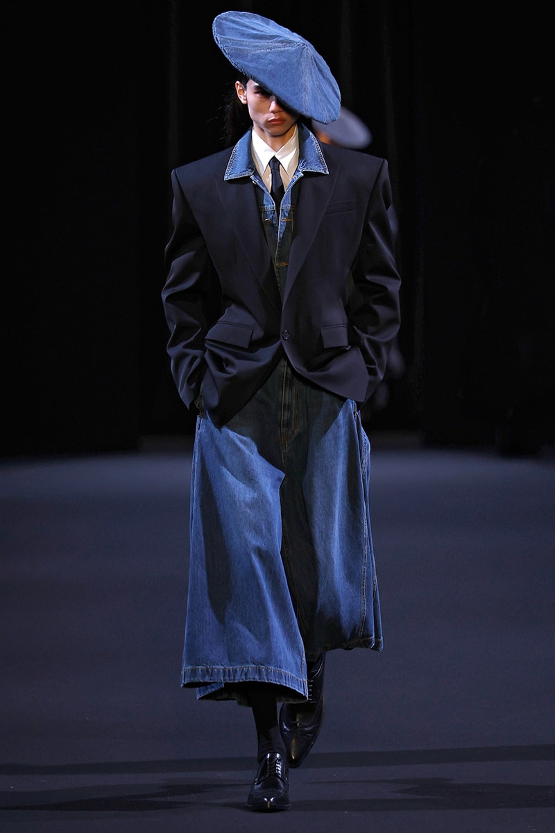 JUUN.J Fall/Winter 2026 Paris Fashion Week Runway Collection Alpinestars RSRV