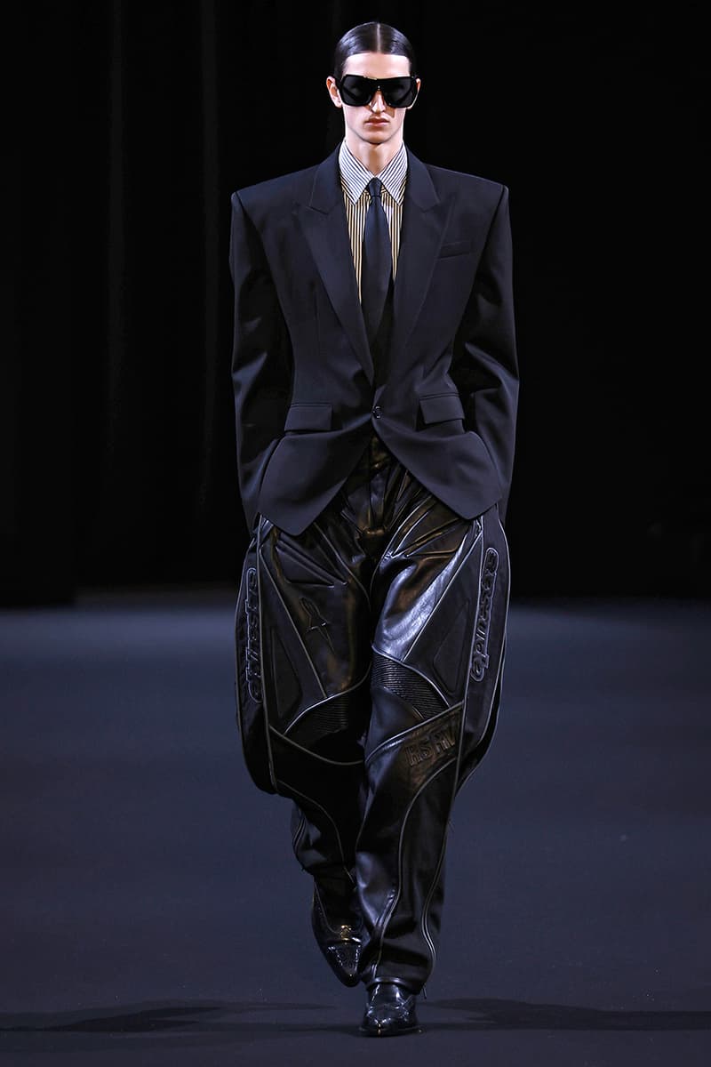 JUUN.J Fall/Winter 2026 Paris Fashion Week Runway Collection Alpinestars RSRV