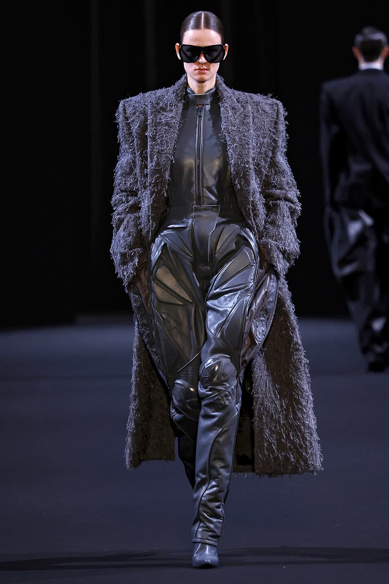 JUUN.J Fall/Winter 2026 Paris Fashion Week Runway Collection Alpinestars RSRV