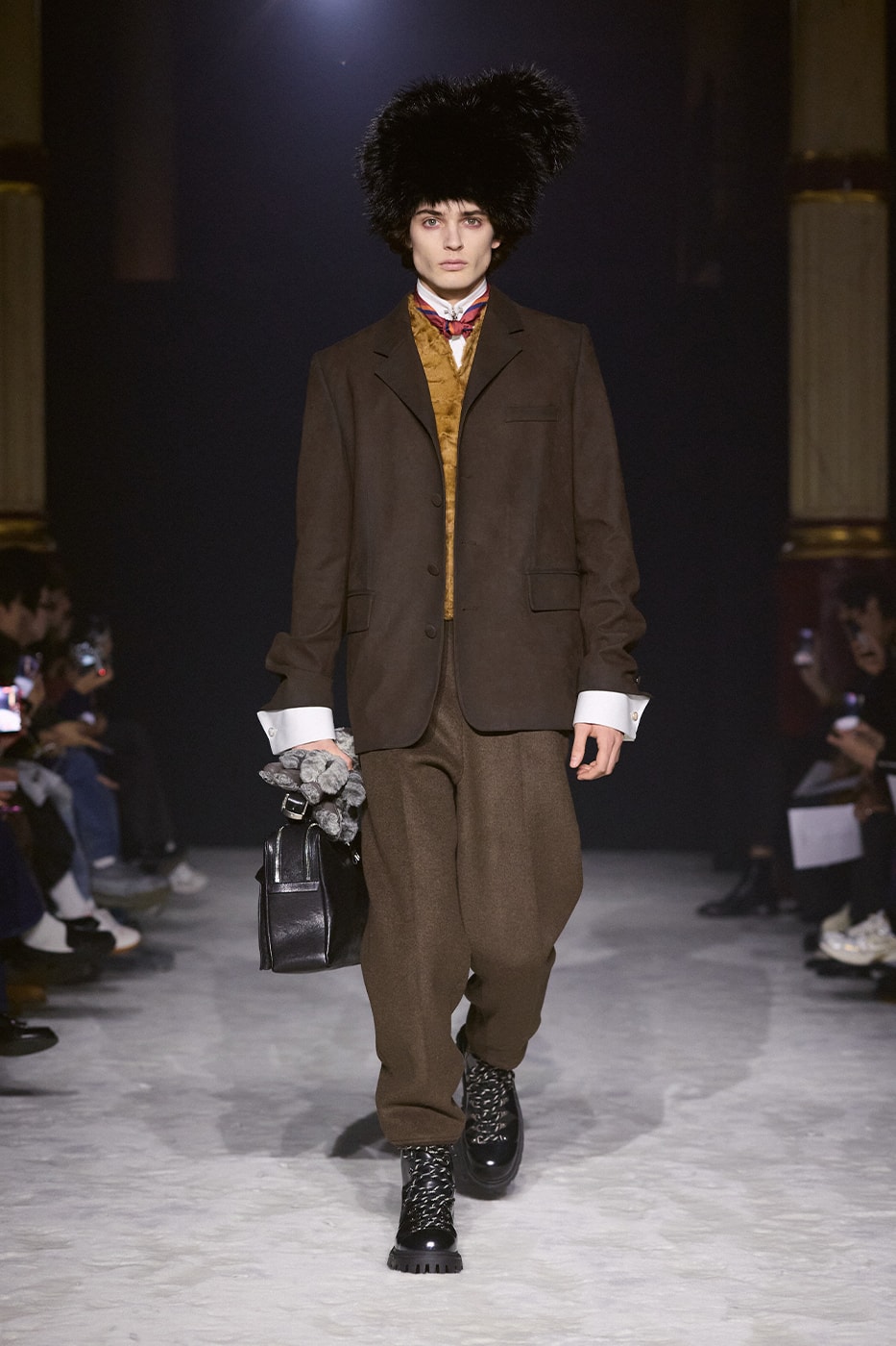 WOOYOUNGMI FW26 Explores the Golden Age of Travel fall winter 2026 Paris Fashion Week Collection runway seoul korean brand