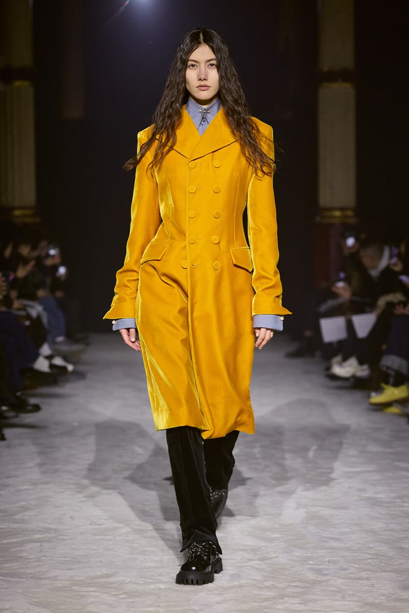 WOOYOUNGMI FW26 Explores the Golden Age of Travel fall winter 2026 Paris Fashion Week Collection runway seoul korean brand
