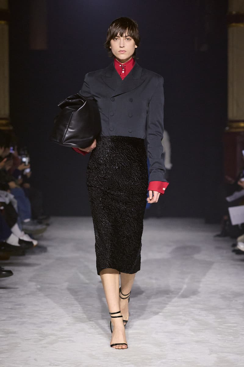 WOOYOUNGMI FW26 Explores the Golden Age of Travel fall winter 2026 Paris Fashion Week Collection runway seoul korean brand