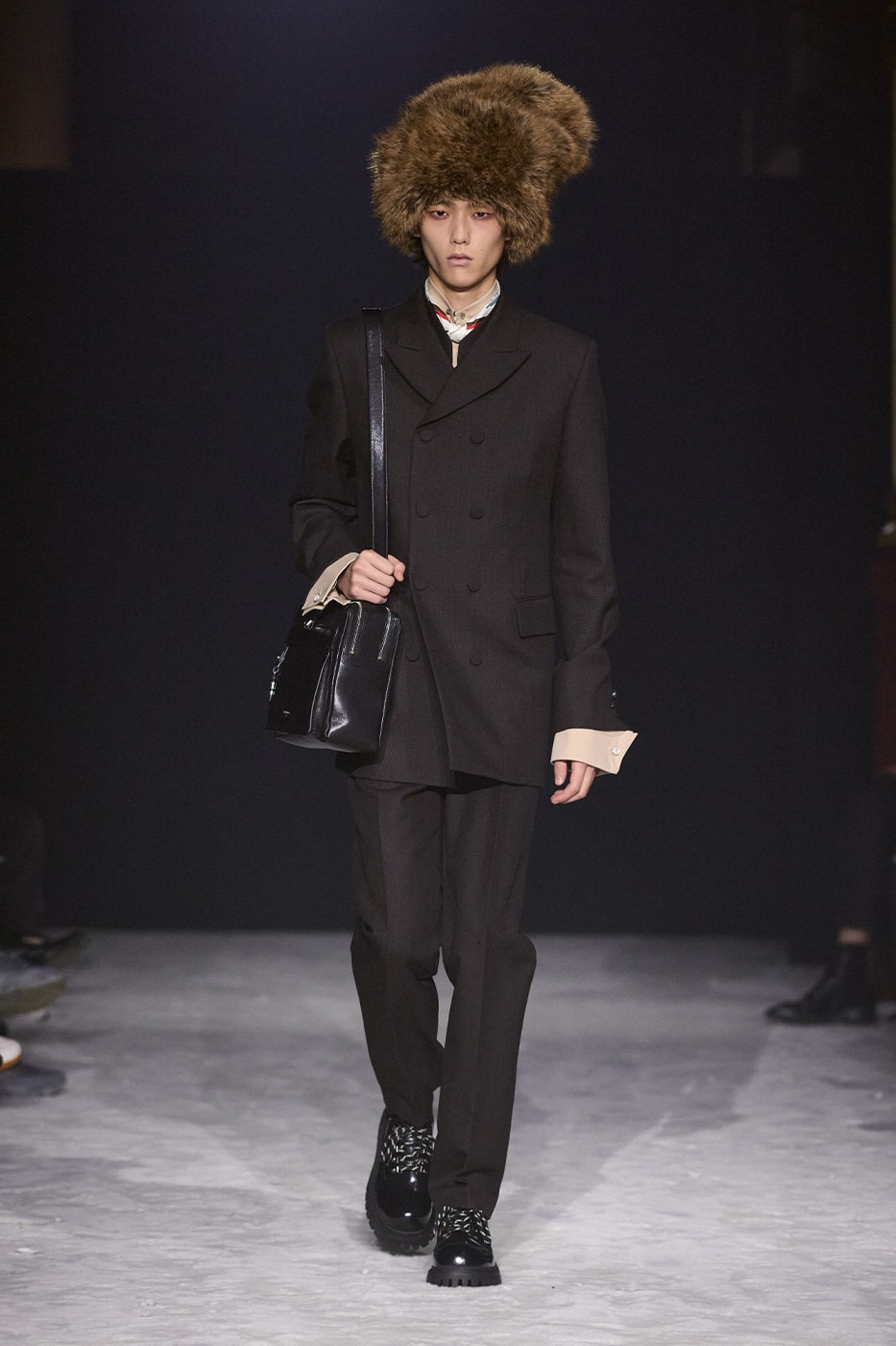 WOOYOUNGMI FW26 Explores the Golden Age of Travel fall winter 2026 Paris Fashion Week Collection runway seoul korean brand