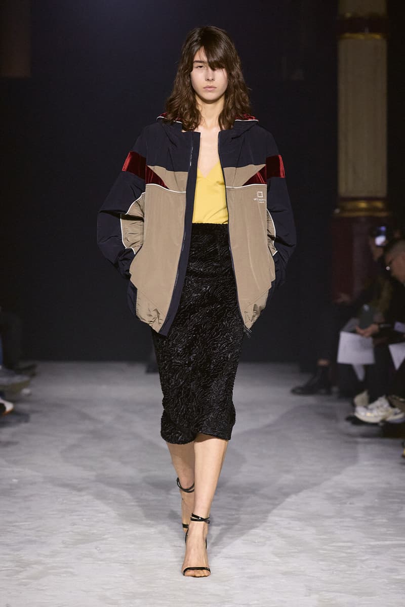 WOOYOUNGMI FW26 Explores the Golden Age of Travel fall winter 2026 Paris Fashion Week Collection runway seoul korean brand