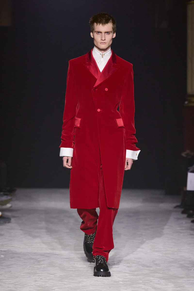 WOOYOUNGMI FW26 Explores the Golden Age of Travel fall winter 2026 Paris Fashion Week Collection runway seoul korean brand