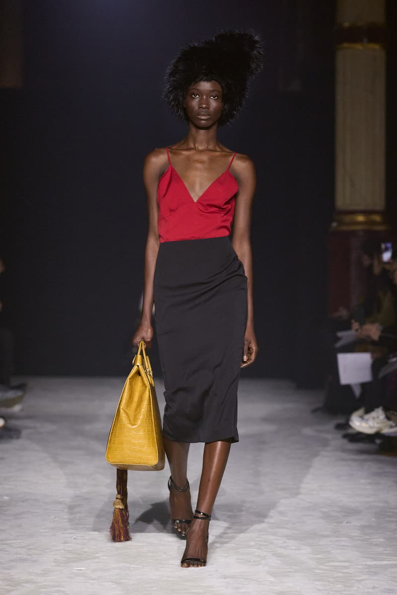 WOOYOUNGMI FW26 Explores the Golden Age of Travel fall winter 2026 Paris Fashion Week Collection runway seoul korean brand