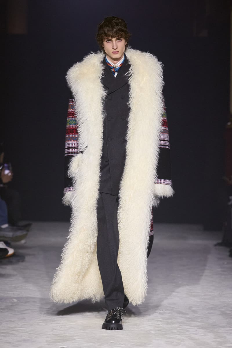 WOOYOUNGMI FW26 Explores the Golden Age of Travel fall winter 2026 Paris Fashion Week Collection runway seoul korean brand
