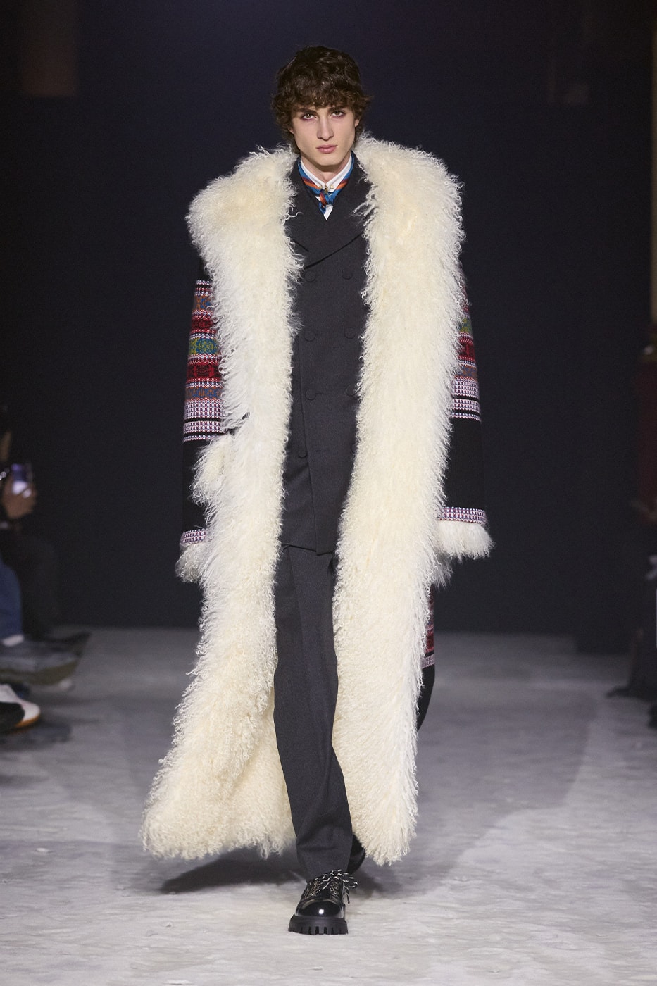 WOOYOUNGMI FW26 Explores the Golden Age of Travel fall winter 2026 Paris Fashion Week Collection runway seoul korean brand