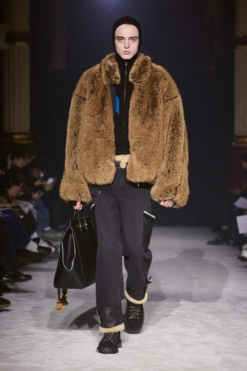 WOOYOUNGMI FW26 Explores the Golden Age of Travel fall winter 2026 Paris Fashion Week Collection runway seoul korean brand