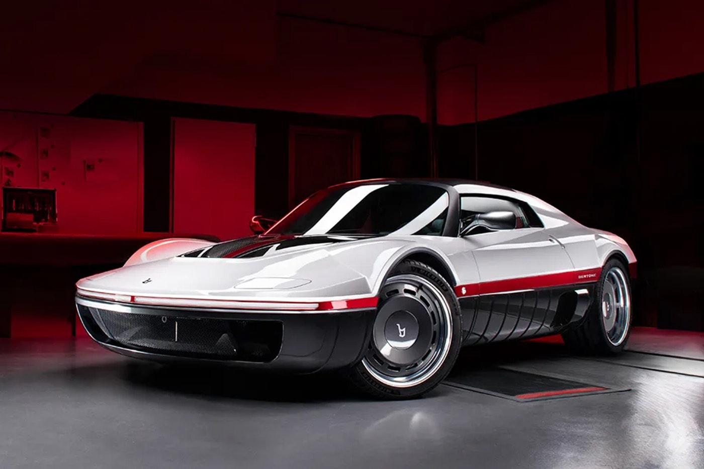 Bertone Runabout neo-retro V6 sports car with pop-up headlights on Lotus-derived carbon body, first Bertone Classic model limited to 25 units