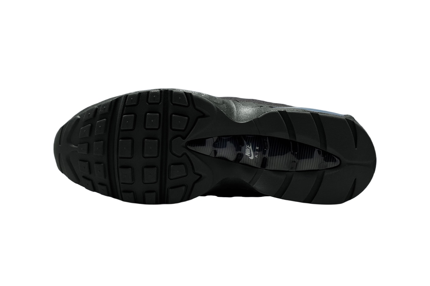 Nike Air Max 95 Hiking Shoe Black Off-Noir-Metallic Silver IQ1662-045 Release Info