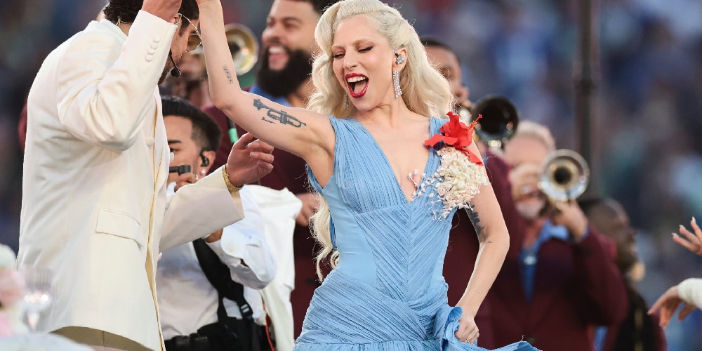 Fit Check Lady Gaga Custom Luar Super Bowl LX Halftime Show | Hypebeast Fit Check Lady Gaga Custom Luar Super Bowl LX Halftime Show | Hypebeast