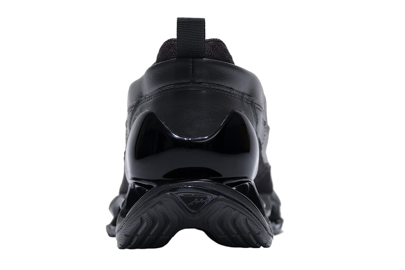 Mizuno WAVE PROPHECY MOC "Black" D1GD261401 Release Info