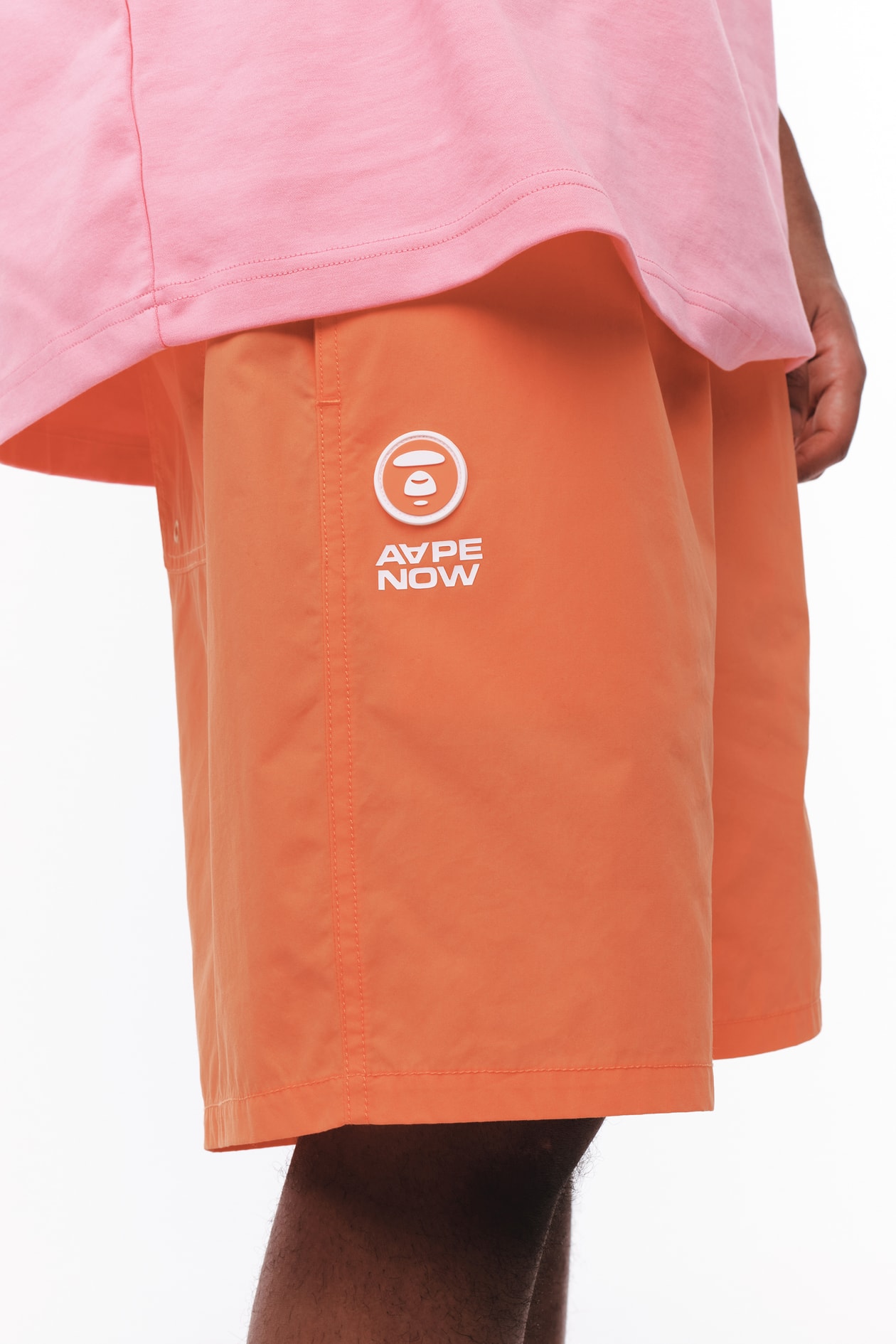 AAPE BY A BATHING APE® mise tout sur le minimalisme et le pickleball pour le printemps-été