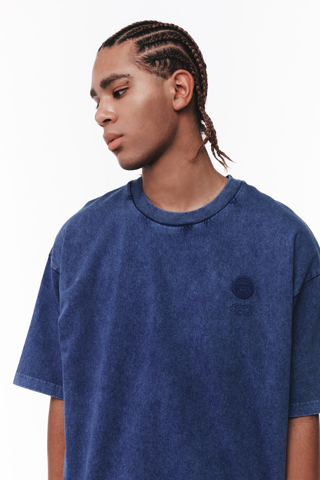 AAPE BY A BATHING APE® mise tout sur le minimalisme et le pickleball pour le printemps-été