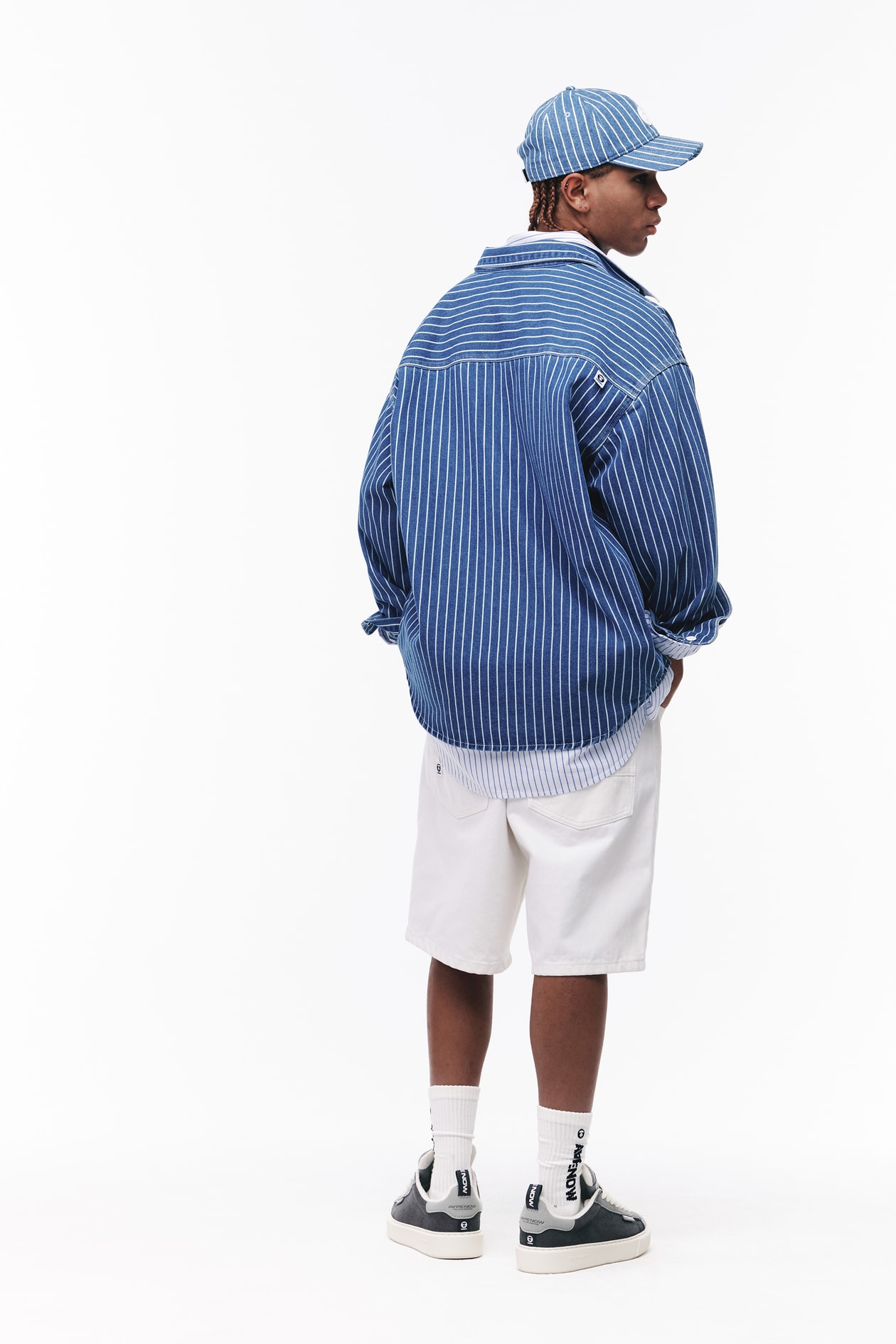 AAPE BY A BATHING APE® mise tout sur le minimalisme et le pickleball pour le printemps-été