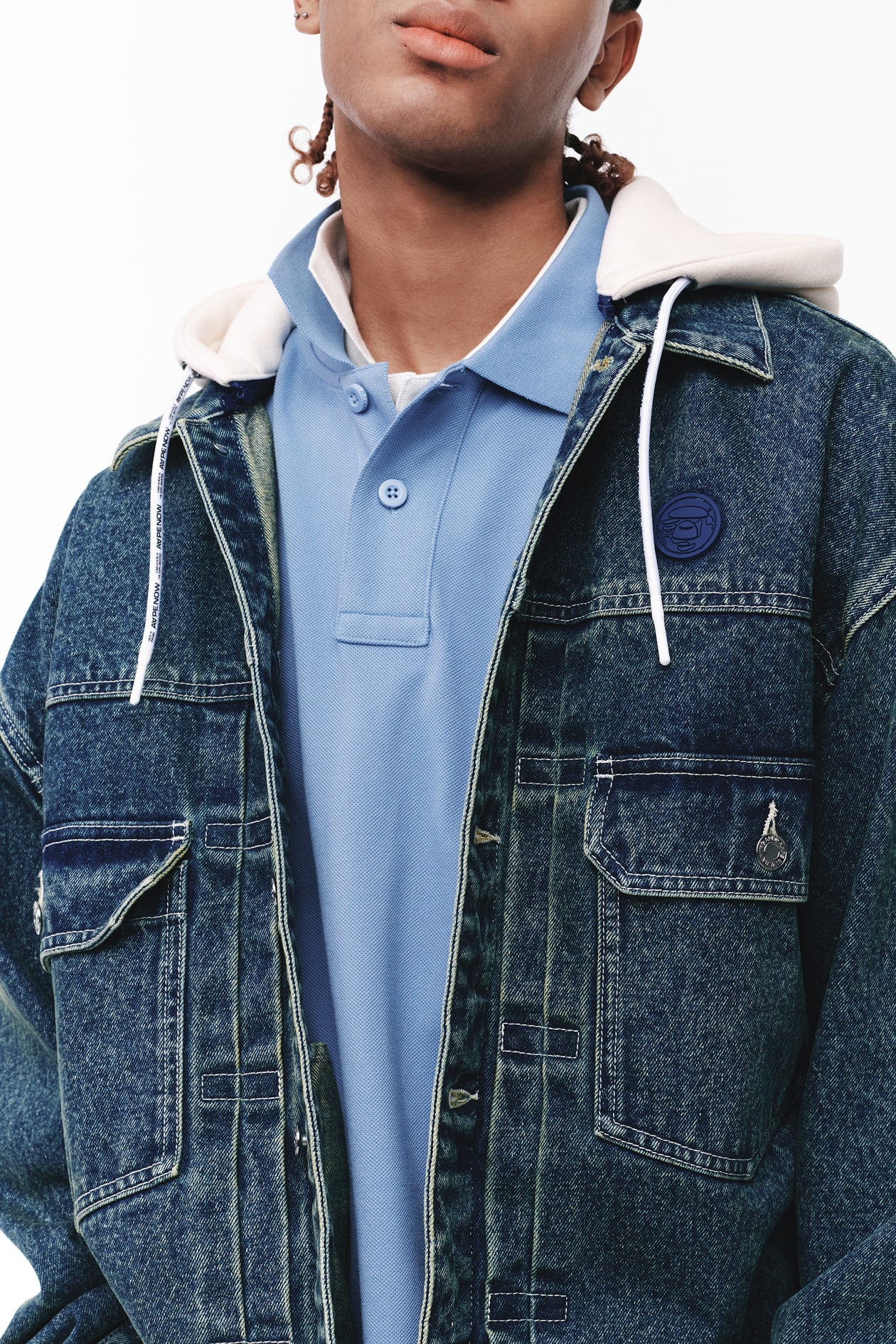 AAPE BY A BATHING APE® mise tout sur le minimalisme et le pickleball pour le printemps-été