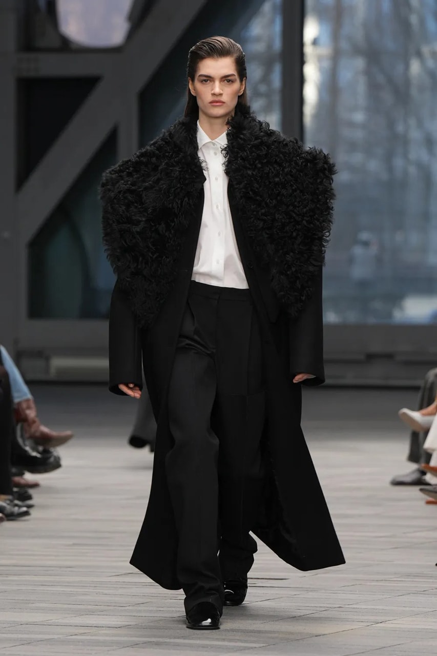Calvin Klein Collection FW26 Runway Show Info Veronica Leoni
