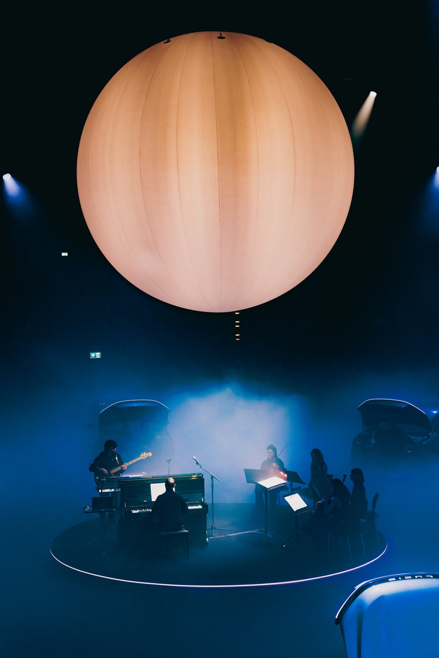 lucid motors seven suite uele lamore performance orchestra frunk tempodrom berlinale international film festival diane kruger jannis Niewöhner 