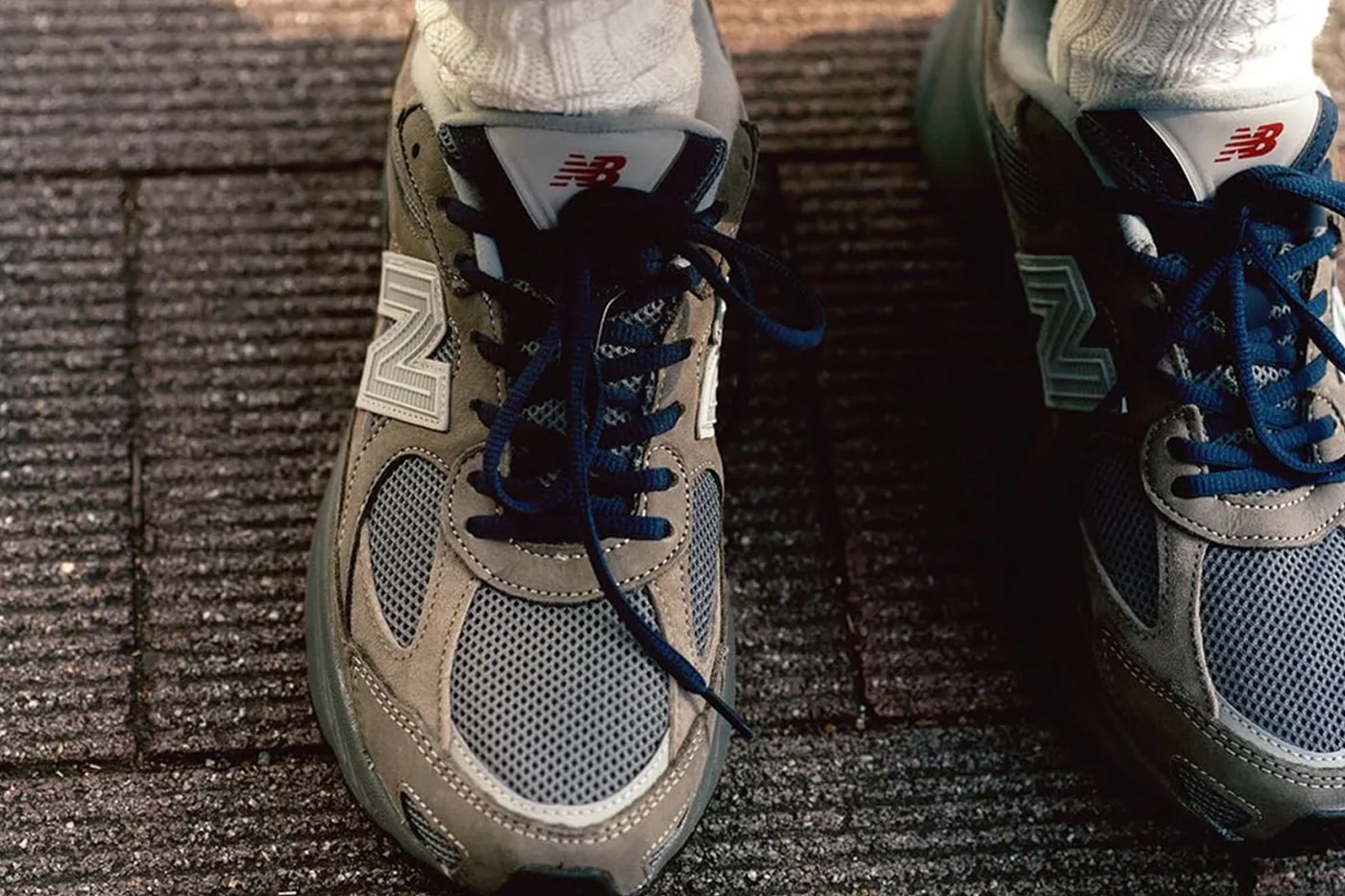 Khakis and New Balance Connect for the 2010 "Day Tour" Exclusive U2010741
