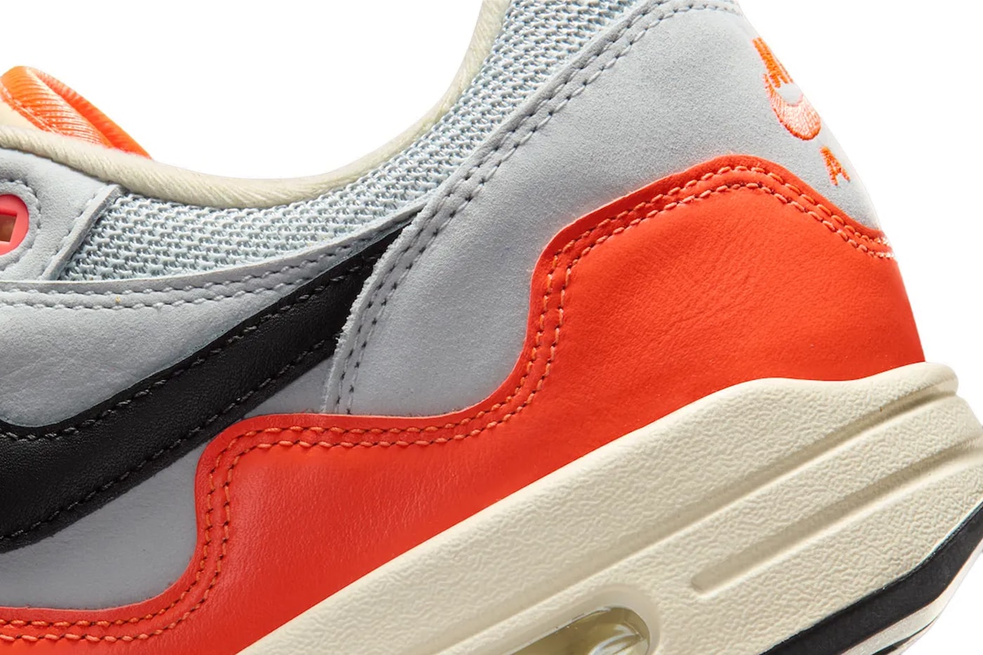 Official Look at the Patta x Nike Air Max 1 Waves "Hyper Crimson" Hyper Crimson/Pure Platinum-Black II7055-800