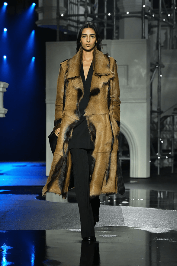 Burberry Fall Winter 2026 London Fashion Week menswear womenswear runway show daniel lee