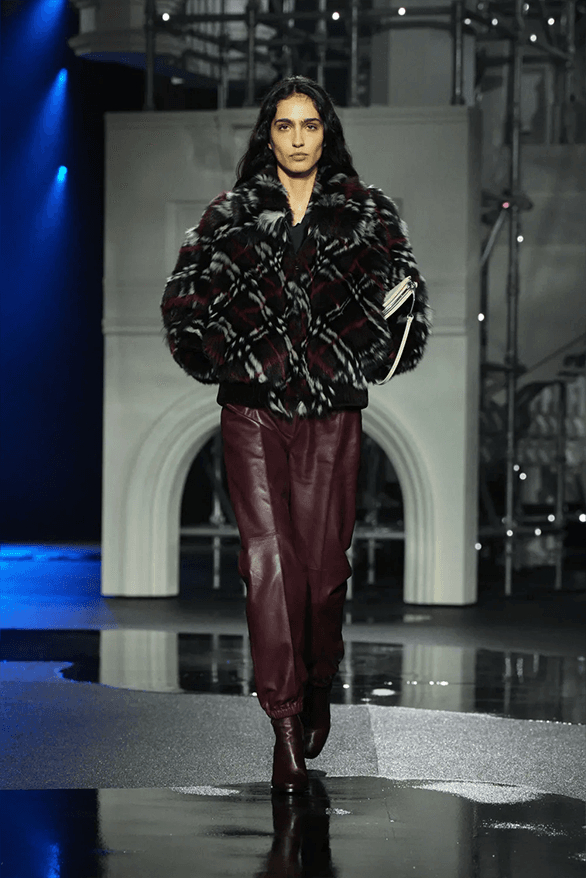 Burberry Fall Winter 2026 London Fashion Week menswear womenswear runway show daniel lee