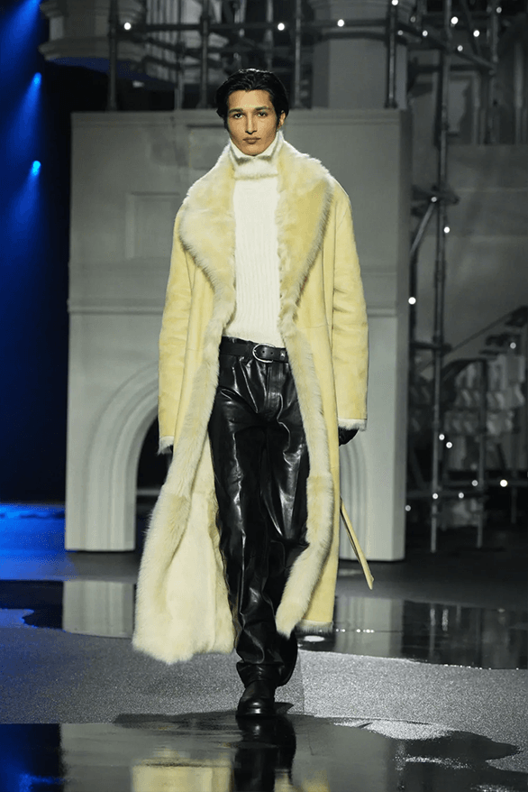 Burberry Fall Winter 2026 London Fashion Week menswear womenswear runway show daniel lee