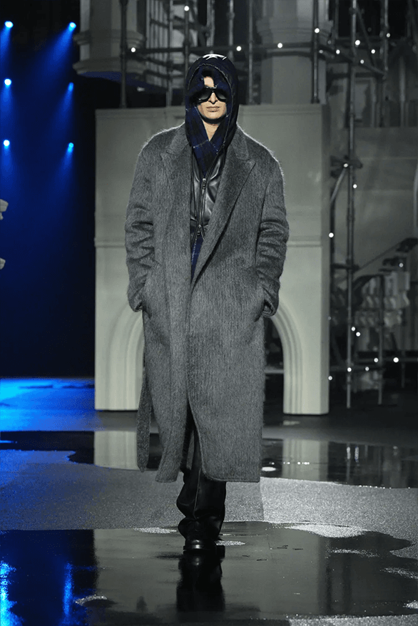 Burberry Fall Winter 2026 London Fashion Week menswear womenswear runway show daniel lee