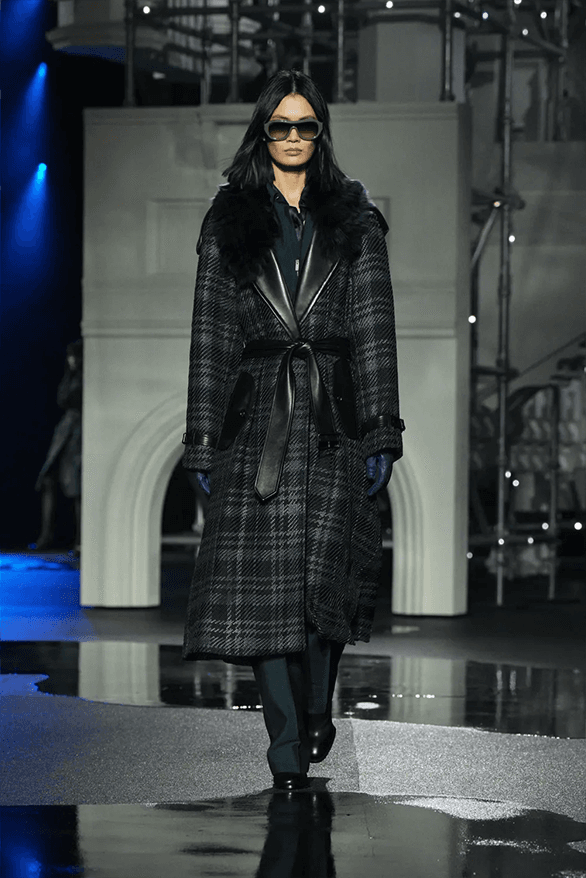 Burberry Fall Winter 2026 London Fashion Week menswear womenswear runway show daniel lee