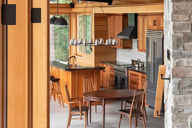 You Can Now Spend a Night at the Cottage From 'Heated Rivalry' on Airbnb Torrance, Canada on Lake Muskoka