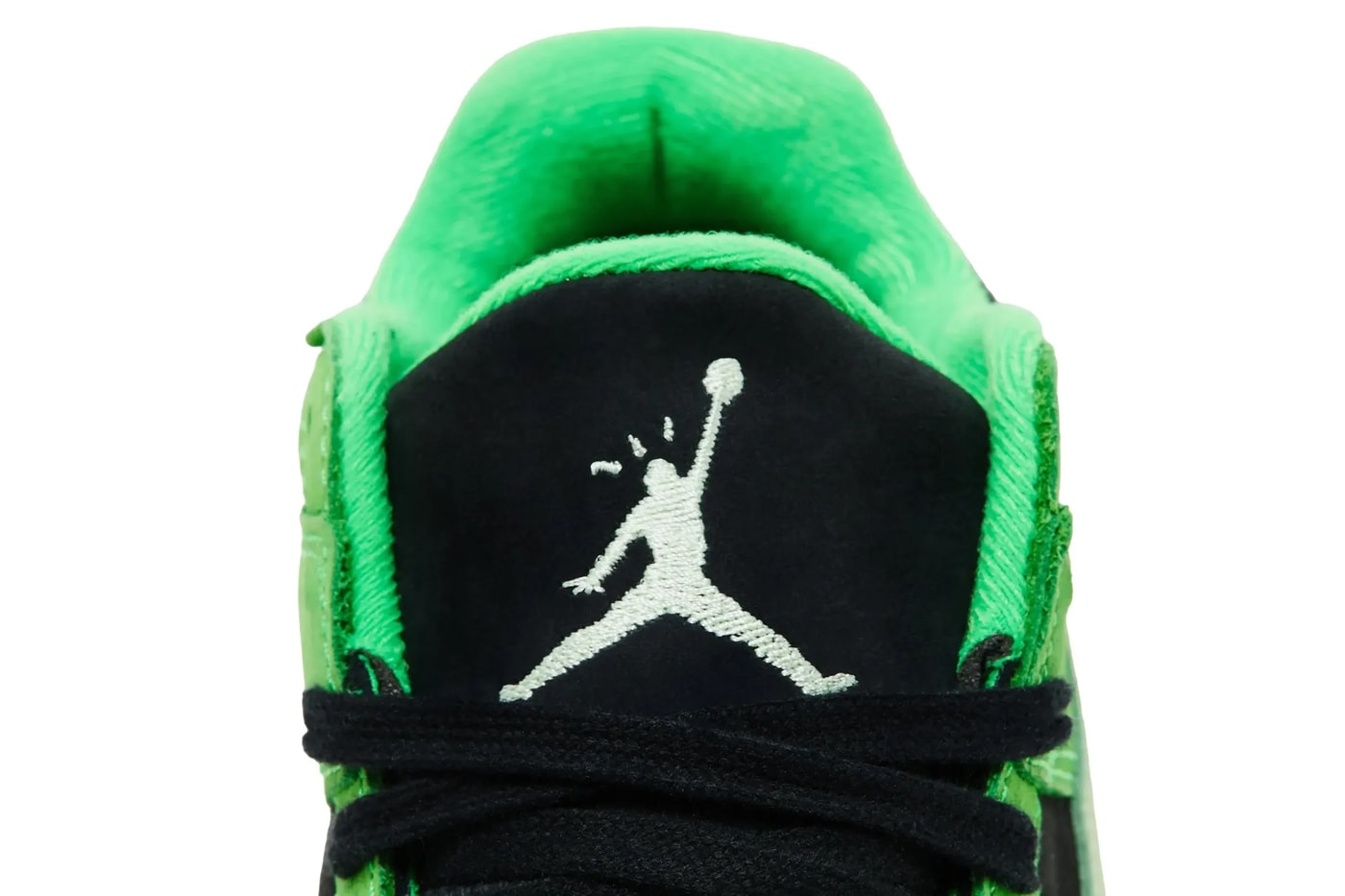 Travis Scott x Jordan Jumpman Jack Green Spark outsole and side profile detail