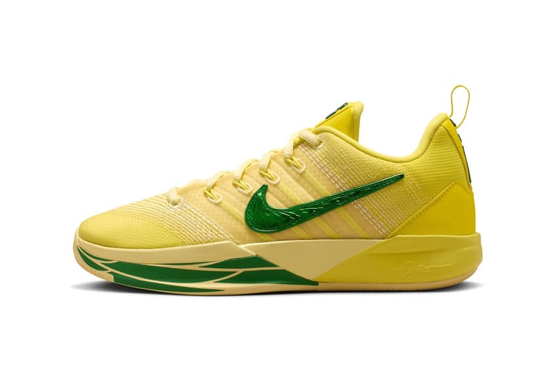 Nike Sabrina 3 in Yellow Strike, Pale Yellow, and Apple Green Oregon Ducks colorway - detail view 2