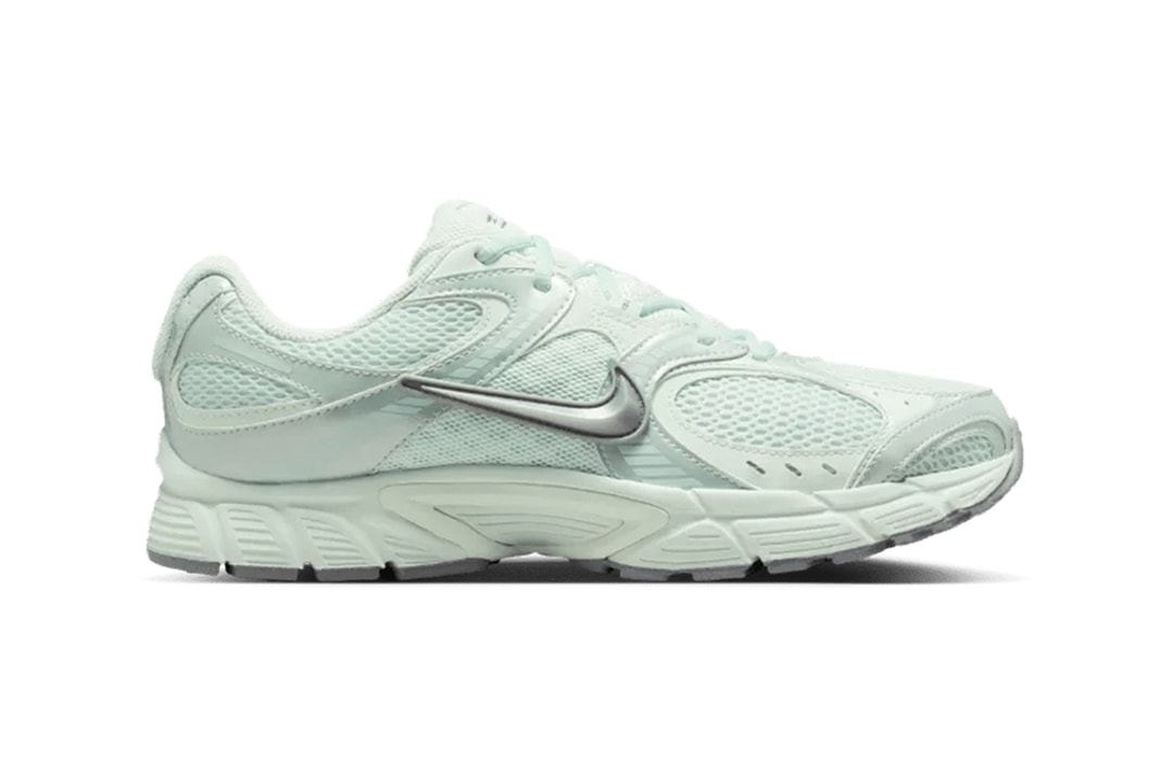 Social Status Nike V5 RNR teal colourway