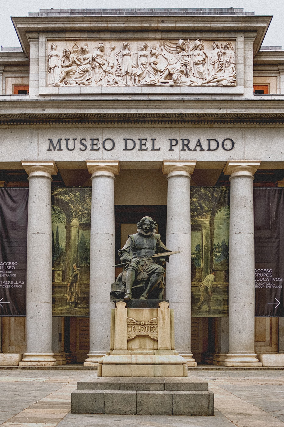LOEWE Work Coats Art Restorers Museo Nacional Del Prado Info