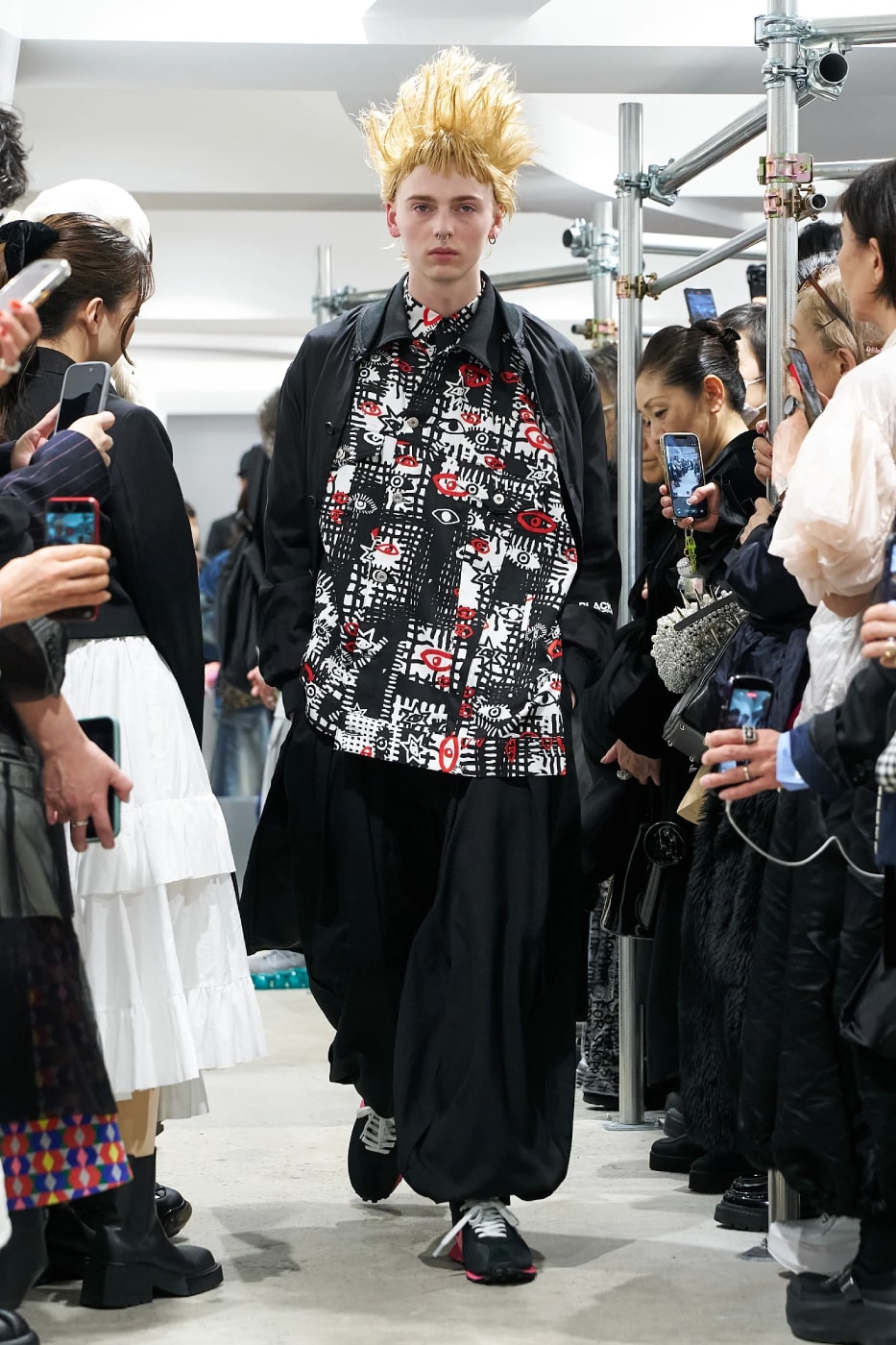 COMME des GARÇONS Kyoto Store Reopening Black Comme des Garçons Show Info