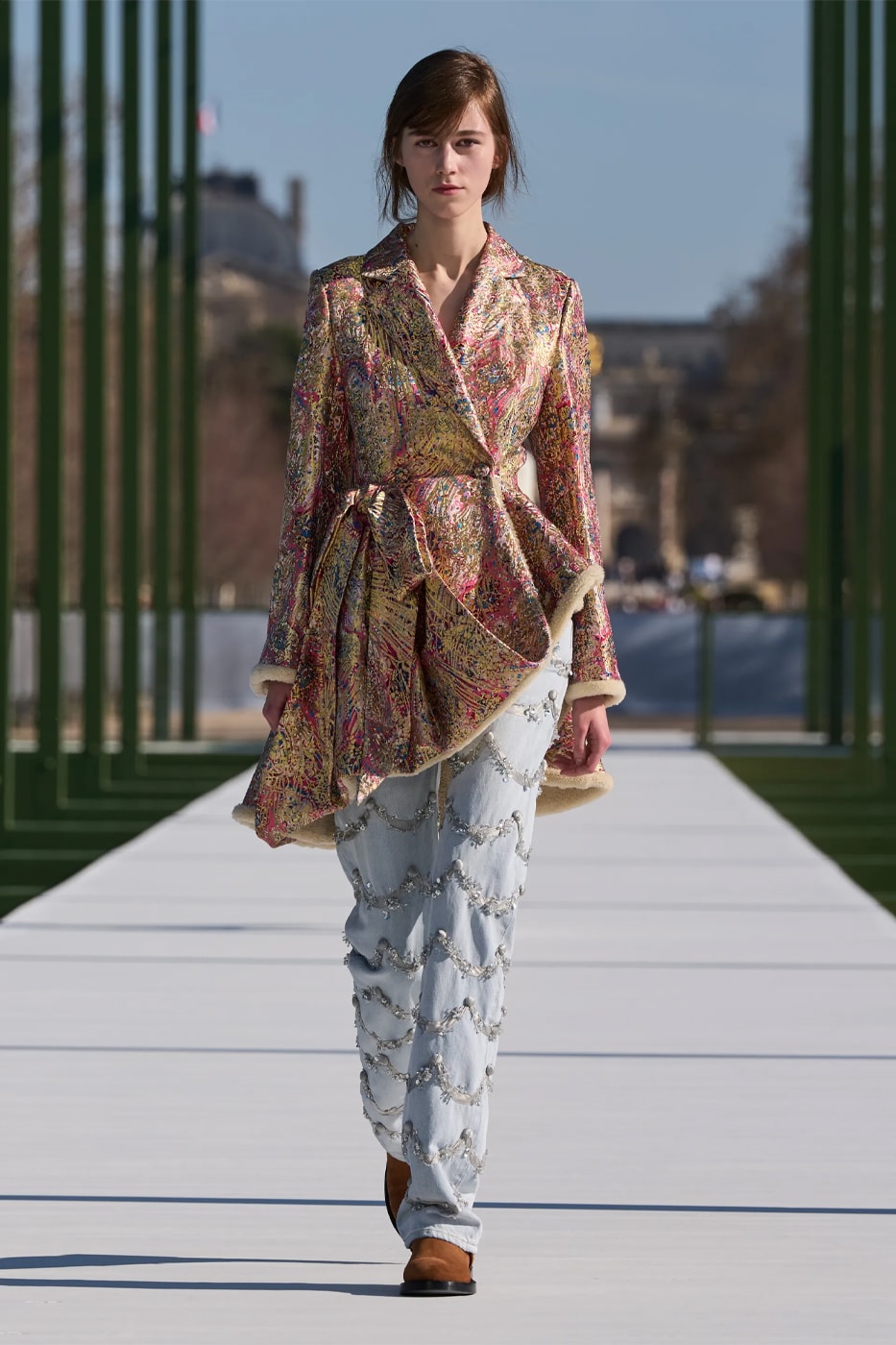Dior FW26 Reimagines the Parisian Promenade Under Jonathan Anderson paris fashion week runway collection pfw 