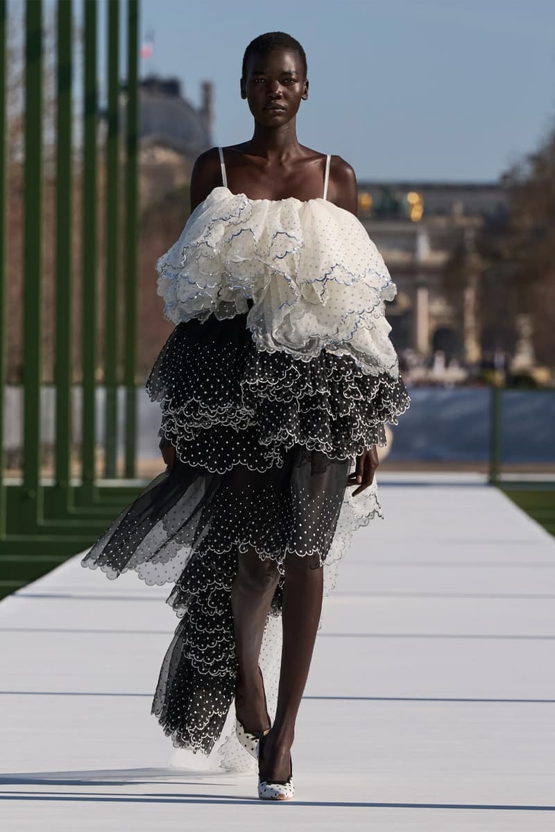 Dior FW26 Reimagines the Parisian Promenade Under Jonathan Anderson paris fashion week runway collection pfw 