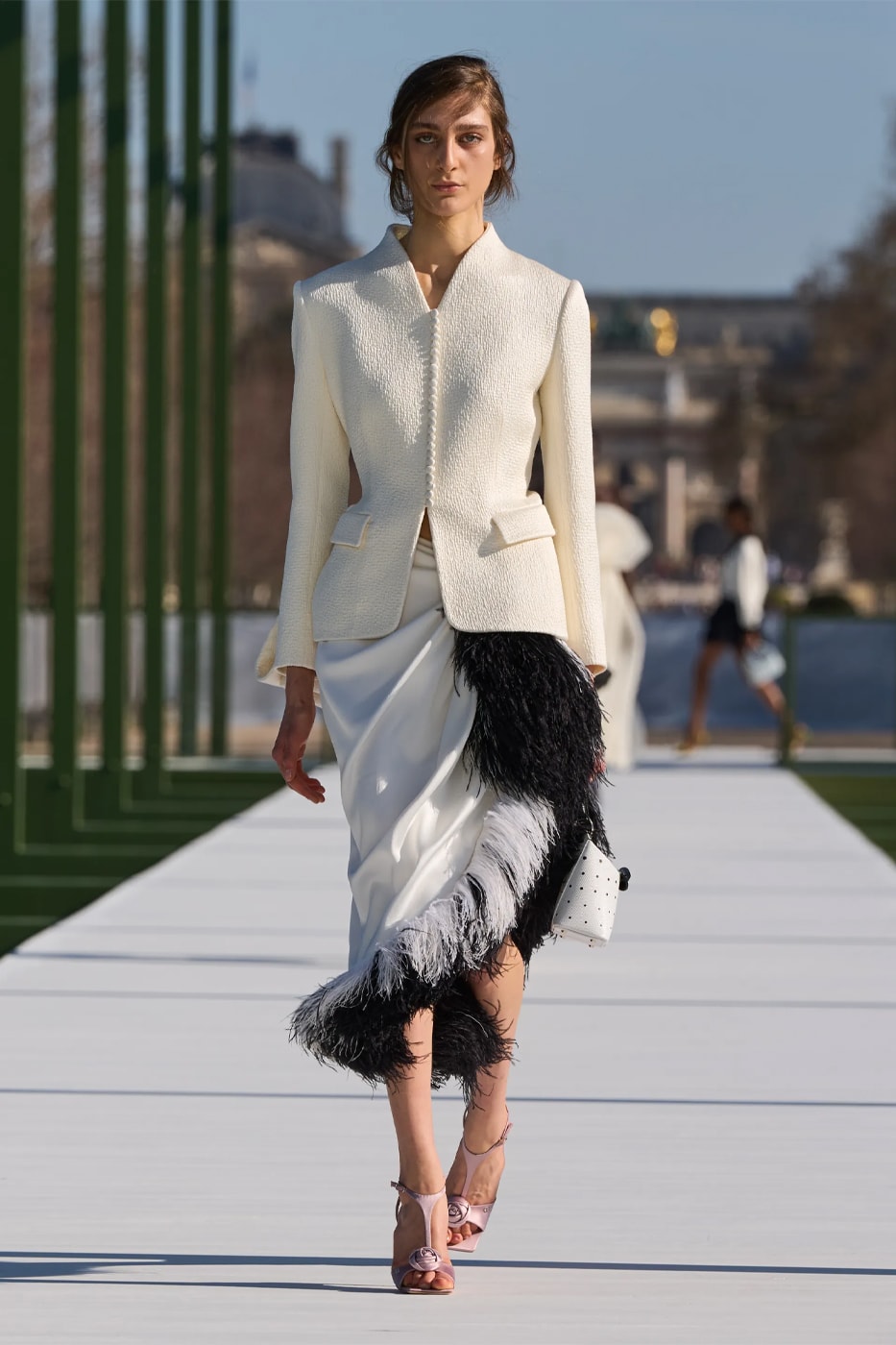 Dior FW26 Reimagines the Parisian Promenade Under Jonathan Anderson paris fashion week runway collection pfw 