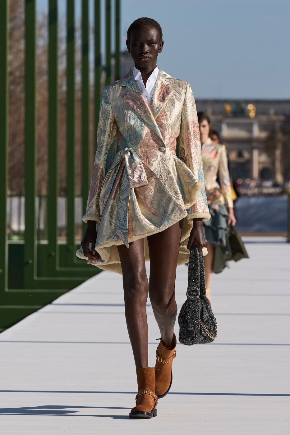 Dior FW26 Reimagines the Parisian Promenade Under Jonathan Anderson paris fashion week runway collection pfw 