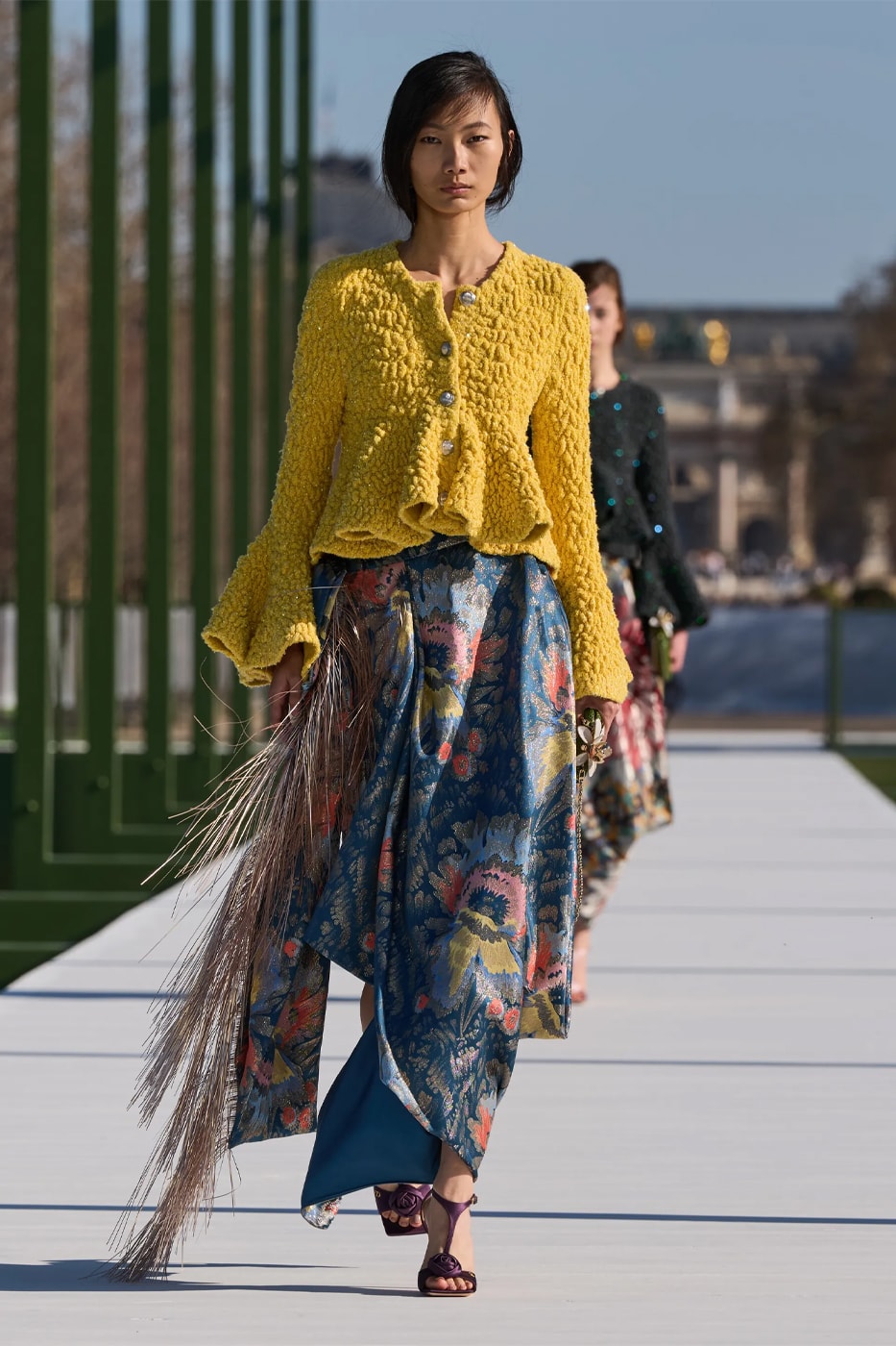 Dior FW26 Reimagines the Parisian Promenade Under Jonathan Anderson paris fashion week runway collection pfw 