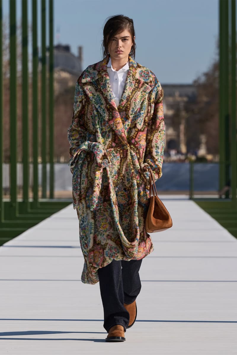 Dior FW26 Reimagines the Parisian Promenade Under Jonathan Anderson paris fashion week runway collection pfw 