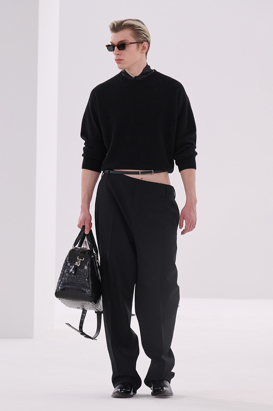 Tom Ford Haider Ackermann FW26 Paris Fashion Week Runway Collection looks Tom Ford FW26 Channels 'American Psycho' for a Masterclass in Sinister Seduction