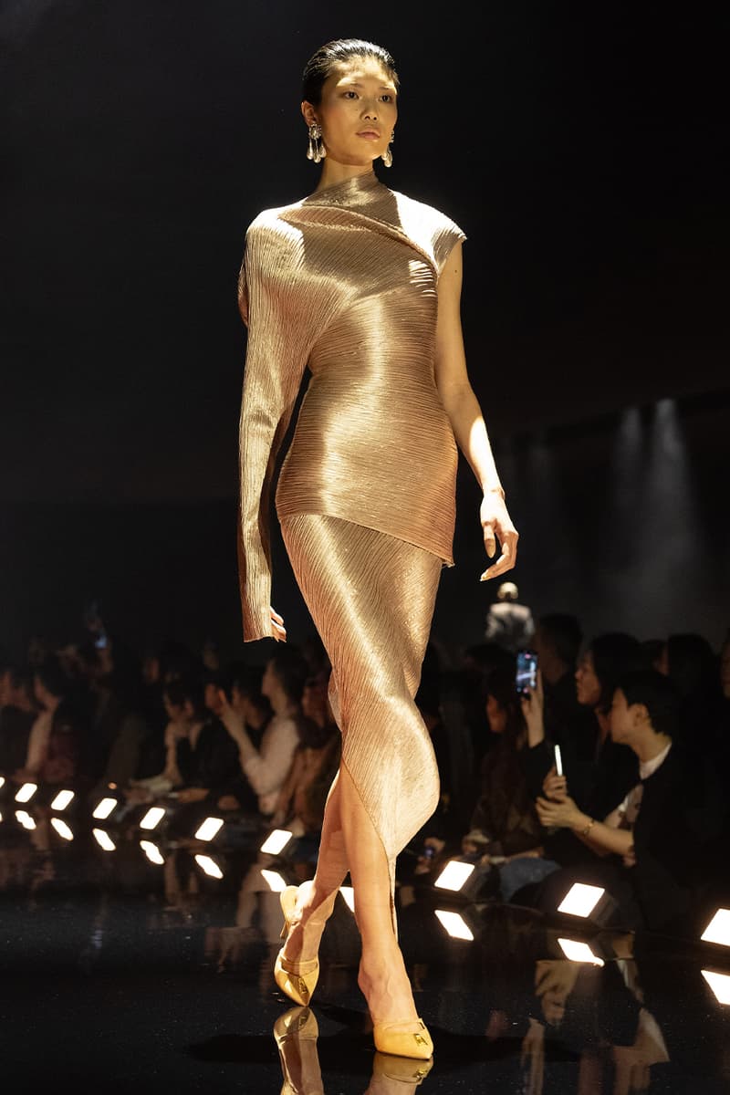 Daniel Roseberry Unlocks the Enigma of "The Sphynx" for Schiaparelli's Fall/Winter 2026 Collection paris fashion week