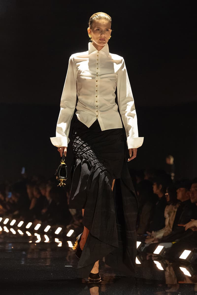 Daniel Roseberry Unlocks the Enigma of "The Sphynx" for Schiaparelli's Fall/Winter 2026 Collection paris fashion week