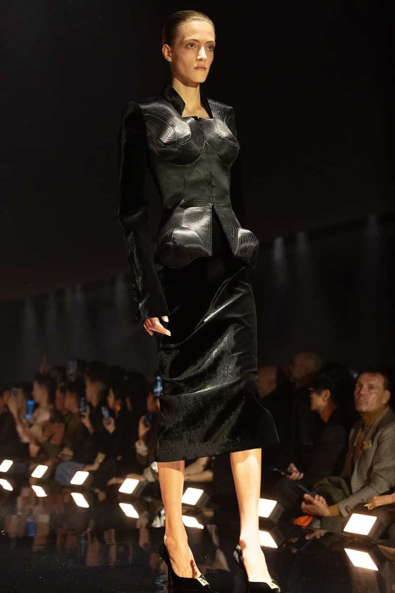 Daniel Roseberry Unlocks the Enigma of "The Sphynx" for Schiaparelli's Fall/Winter 2026 Collection paris fashion week