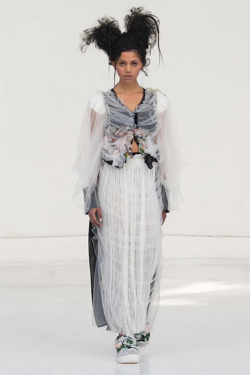 Caroline Hú FW26 Paris Fashion Week Collection Crocs Bae Clog collaboration runway