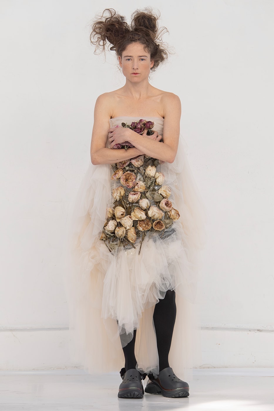 Caroline Hú FW26 Paris Fashion Week Collection Crocs Bae Clog collaboration runway