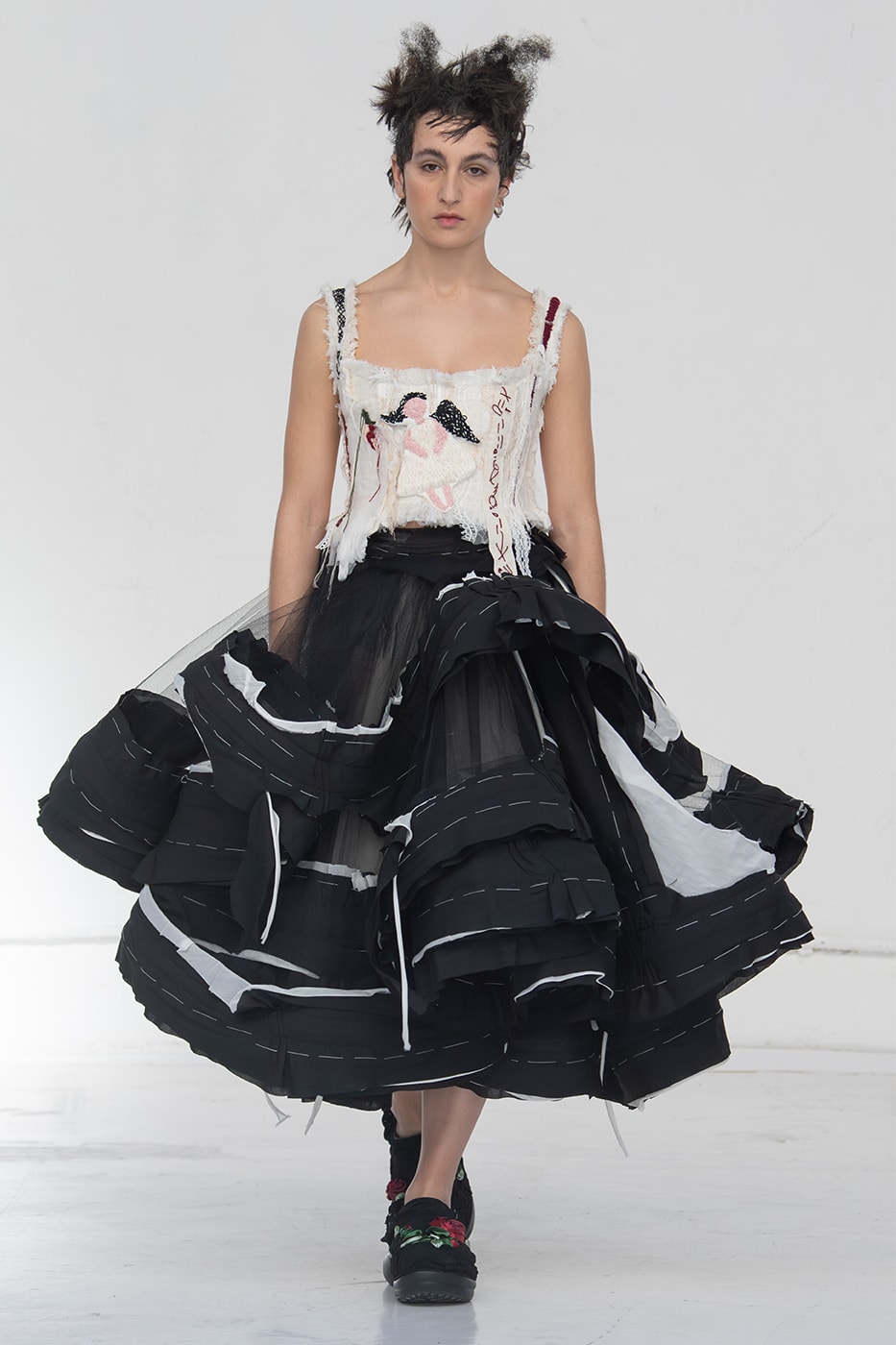 Caroline Hú FW26 Paris Fashion Week Collection Crocs Bae Clog collaboration runway