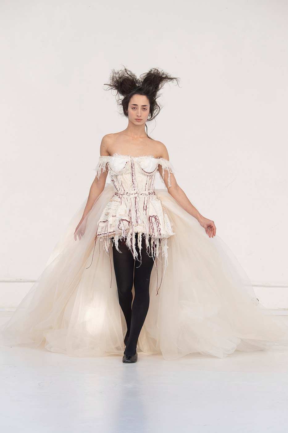 Caroline Hú FW26 Paris Fashion Week Collection Crocs Bae Clog collaboration runway